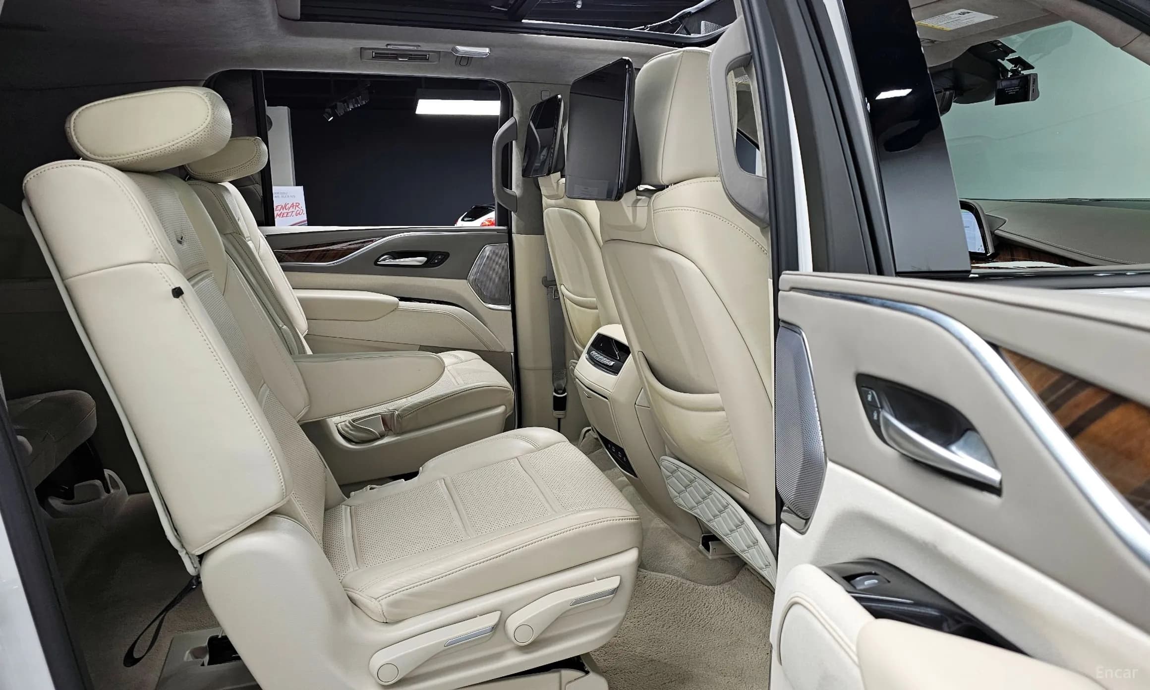 Escalade 5th Generation