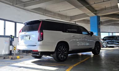 Escalade 5th Generation