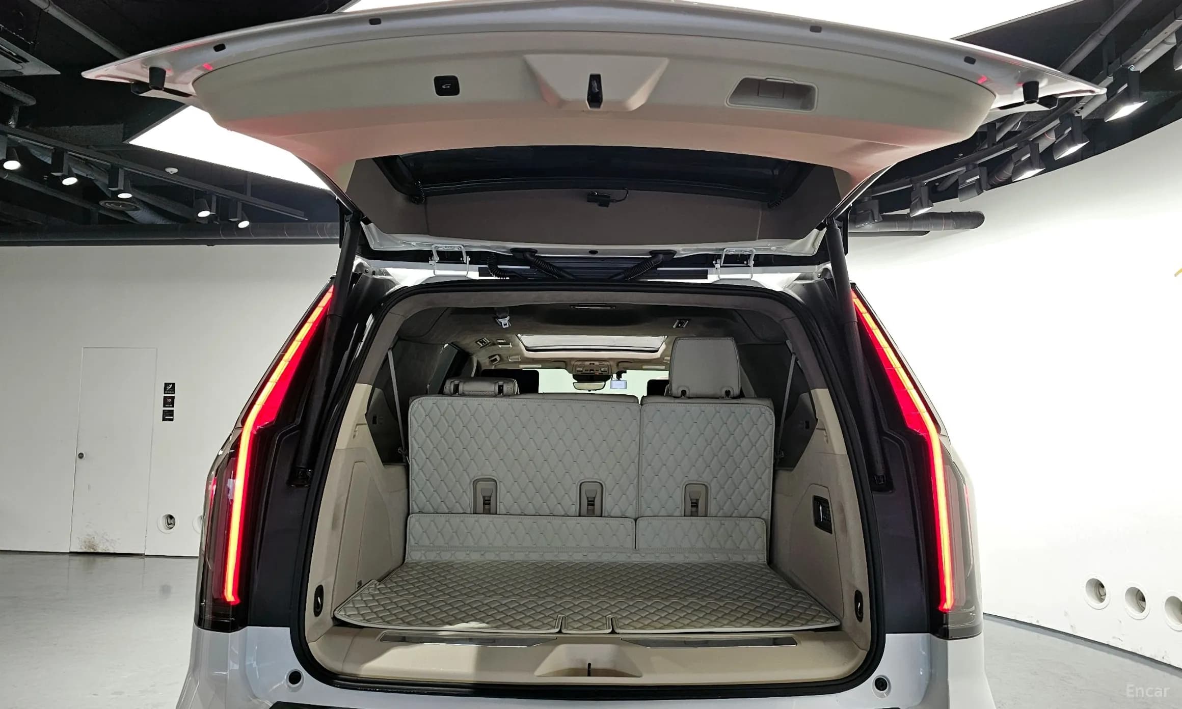 Escalade 5th Generation