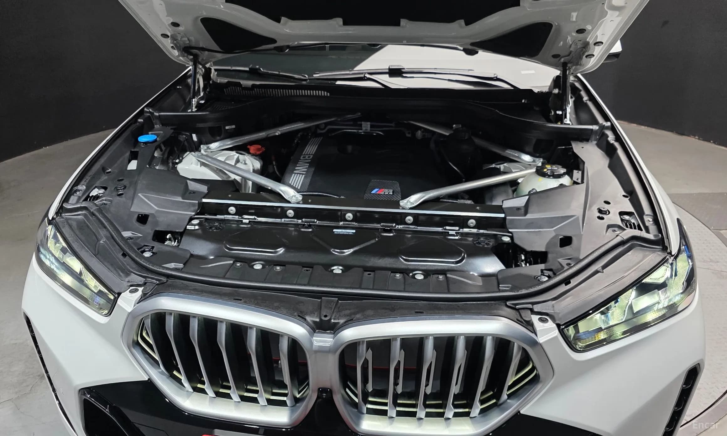 X6 (G06)