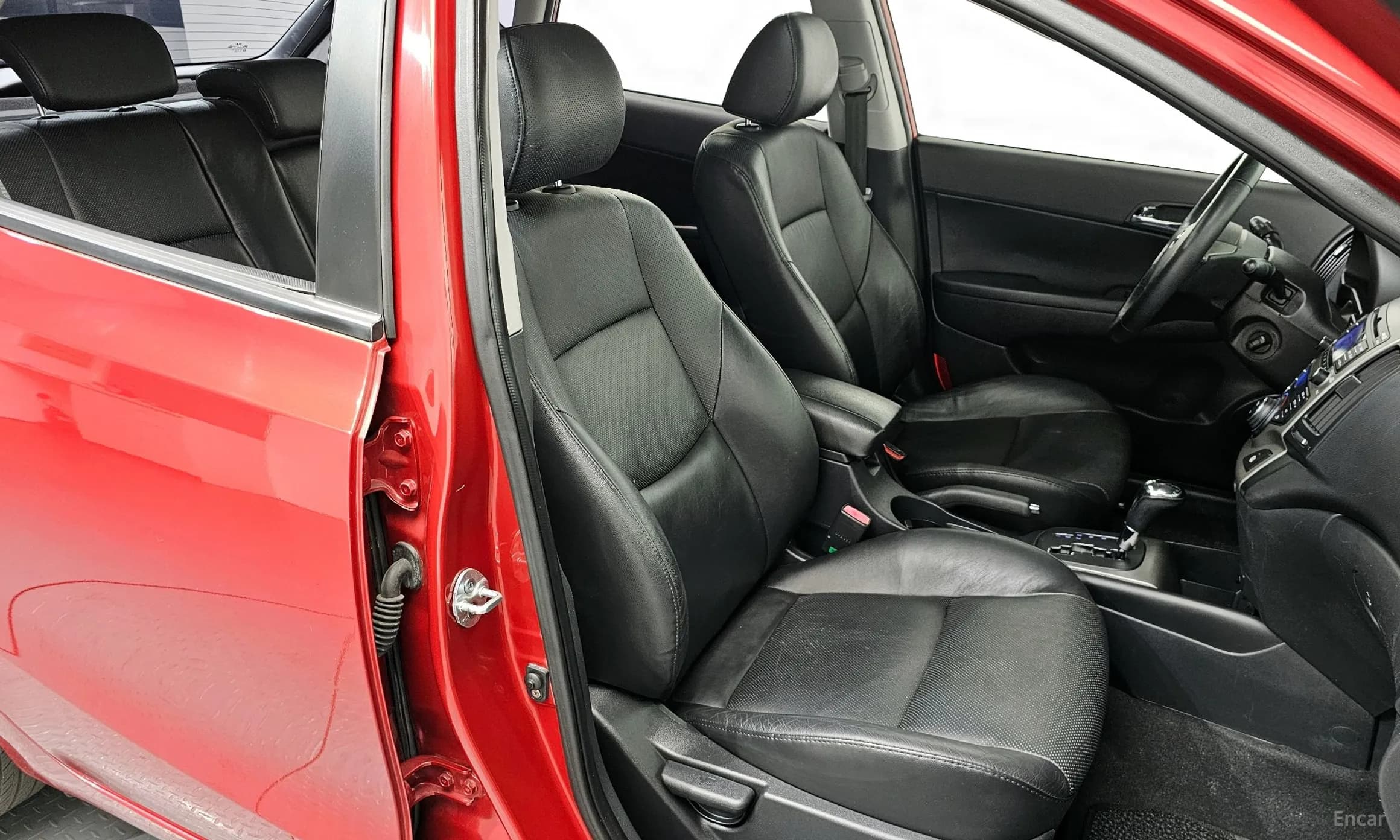 i30