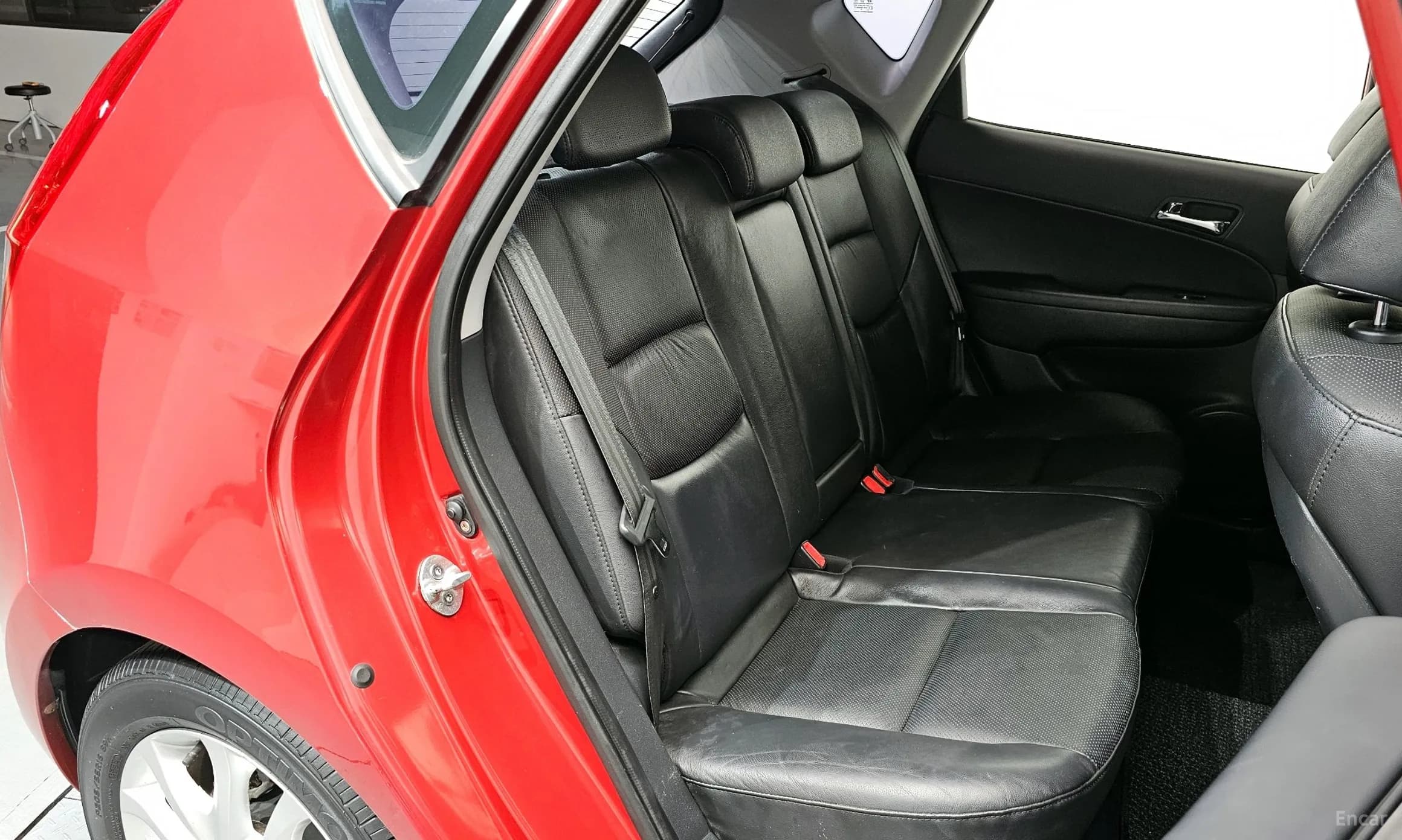 i30