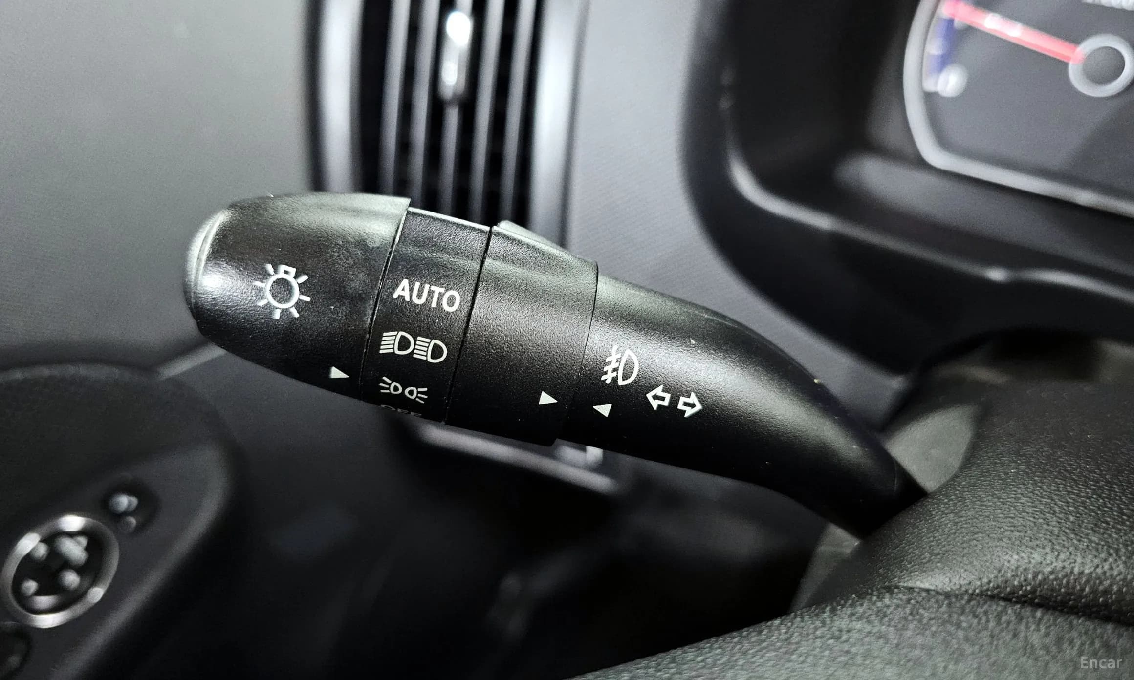 i30