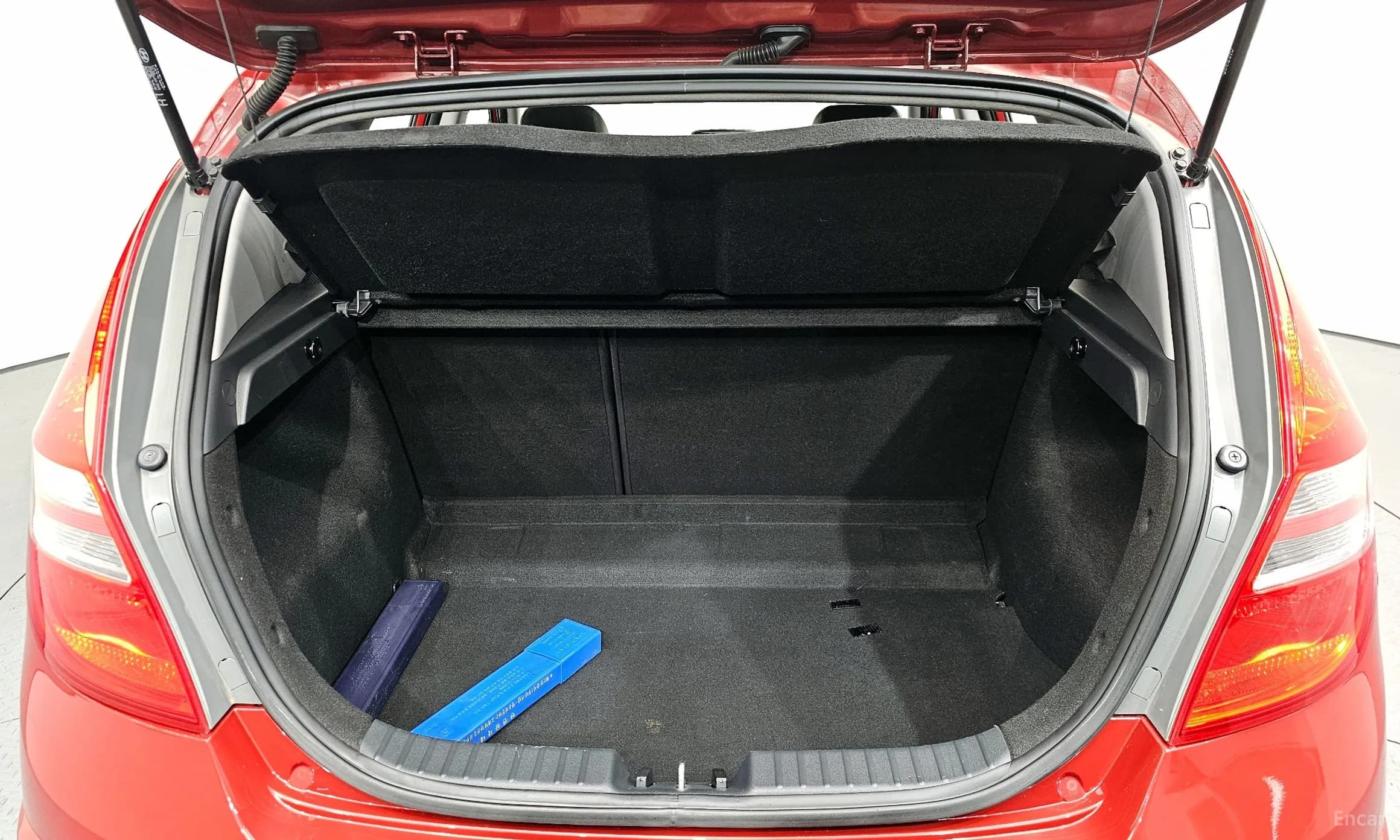 i30