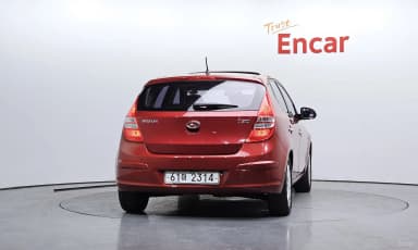 i30