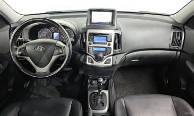 i30