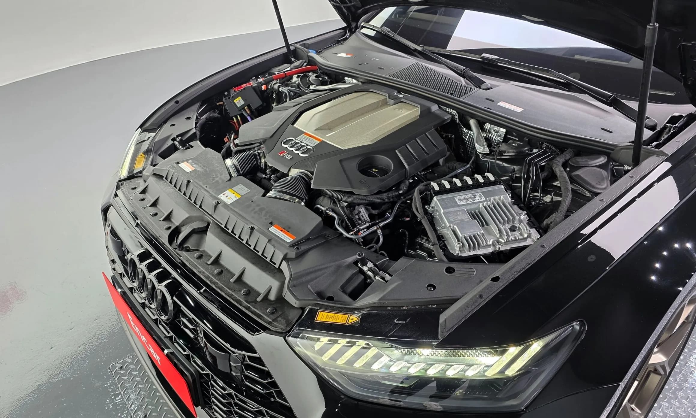 RS6 (C8)