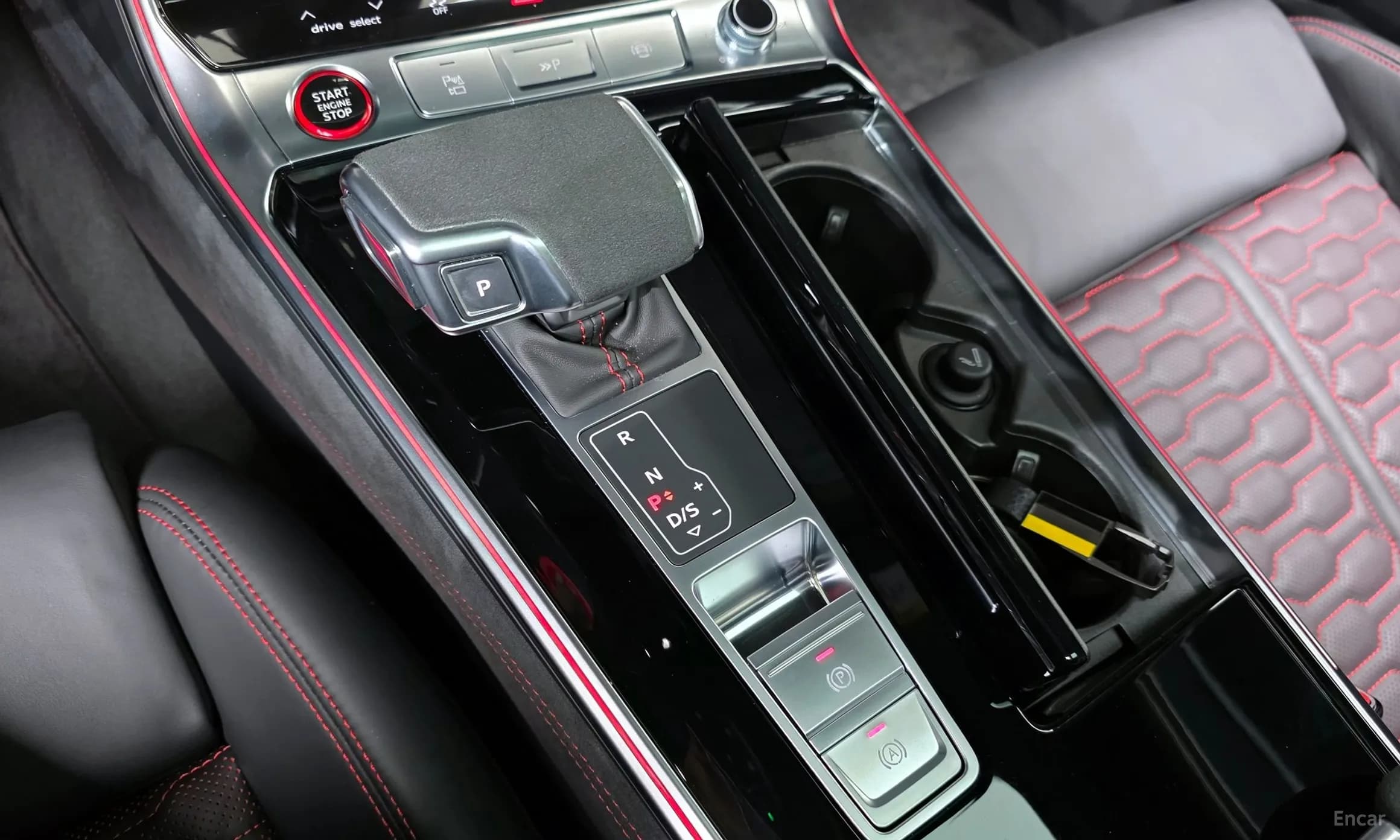 RS6 (C8)