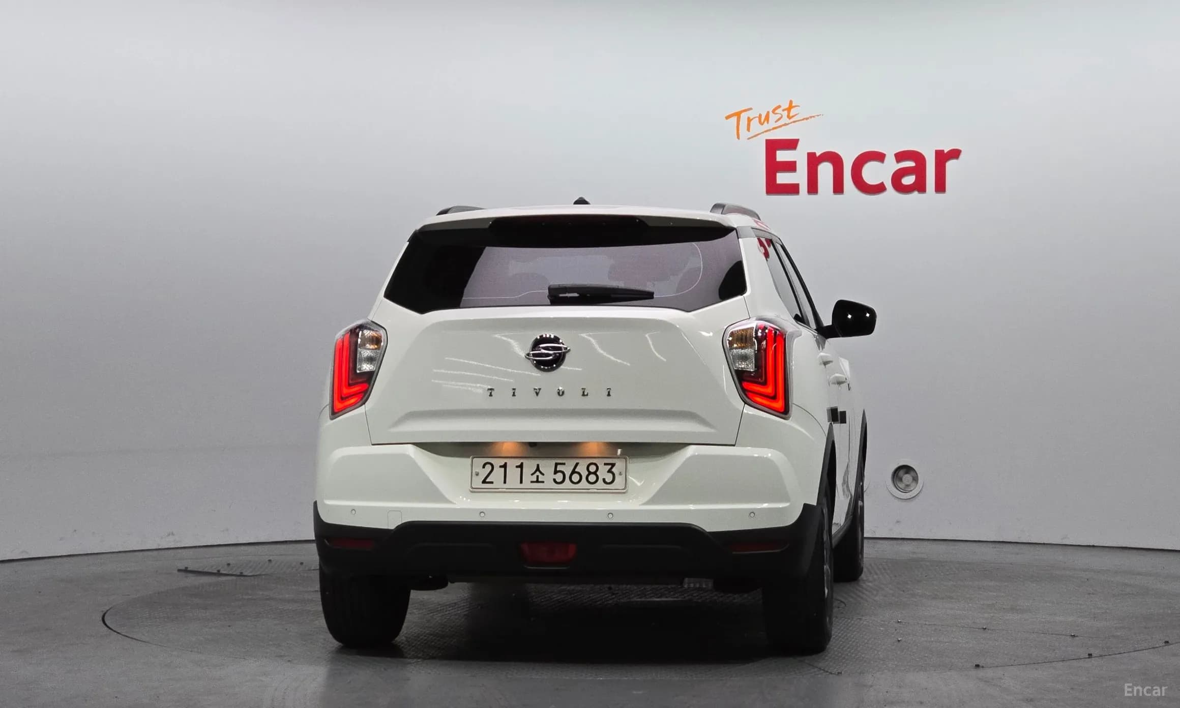 Berry New Tivoli