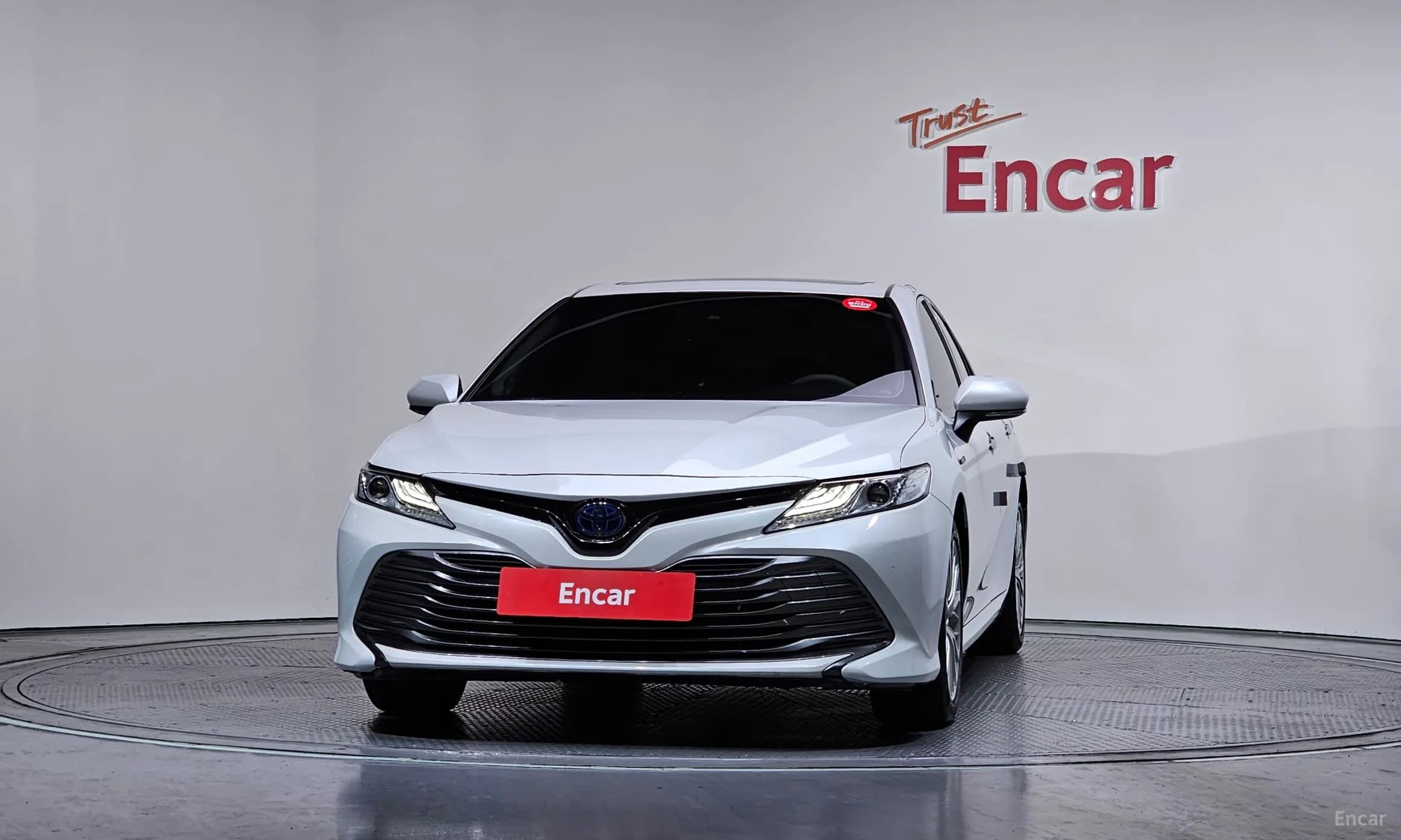Camry (XV70)
