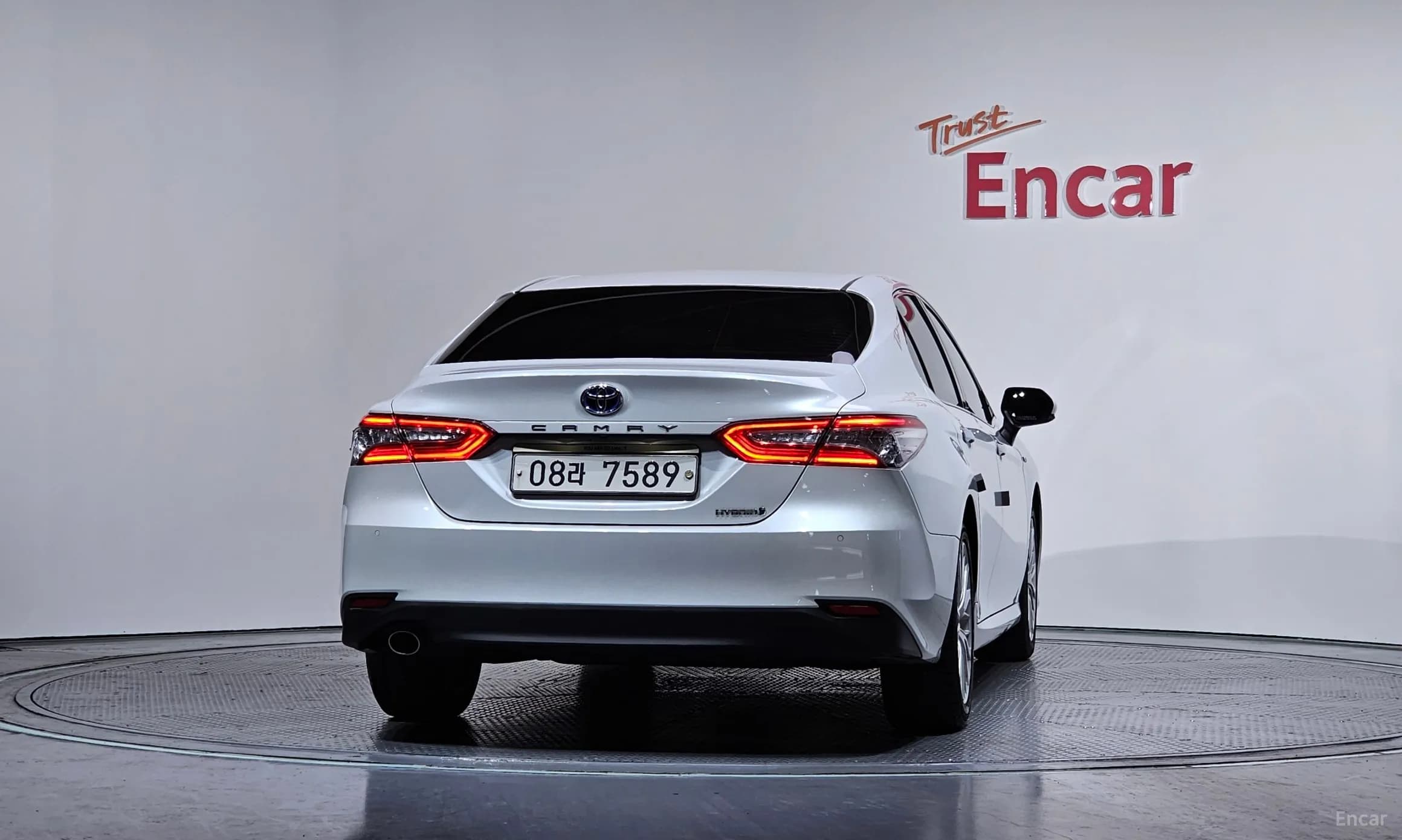 Camry (XV70)