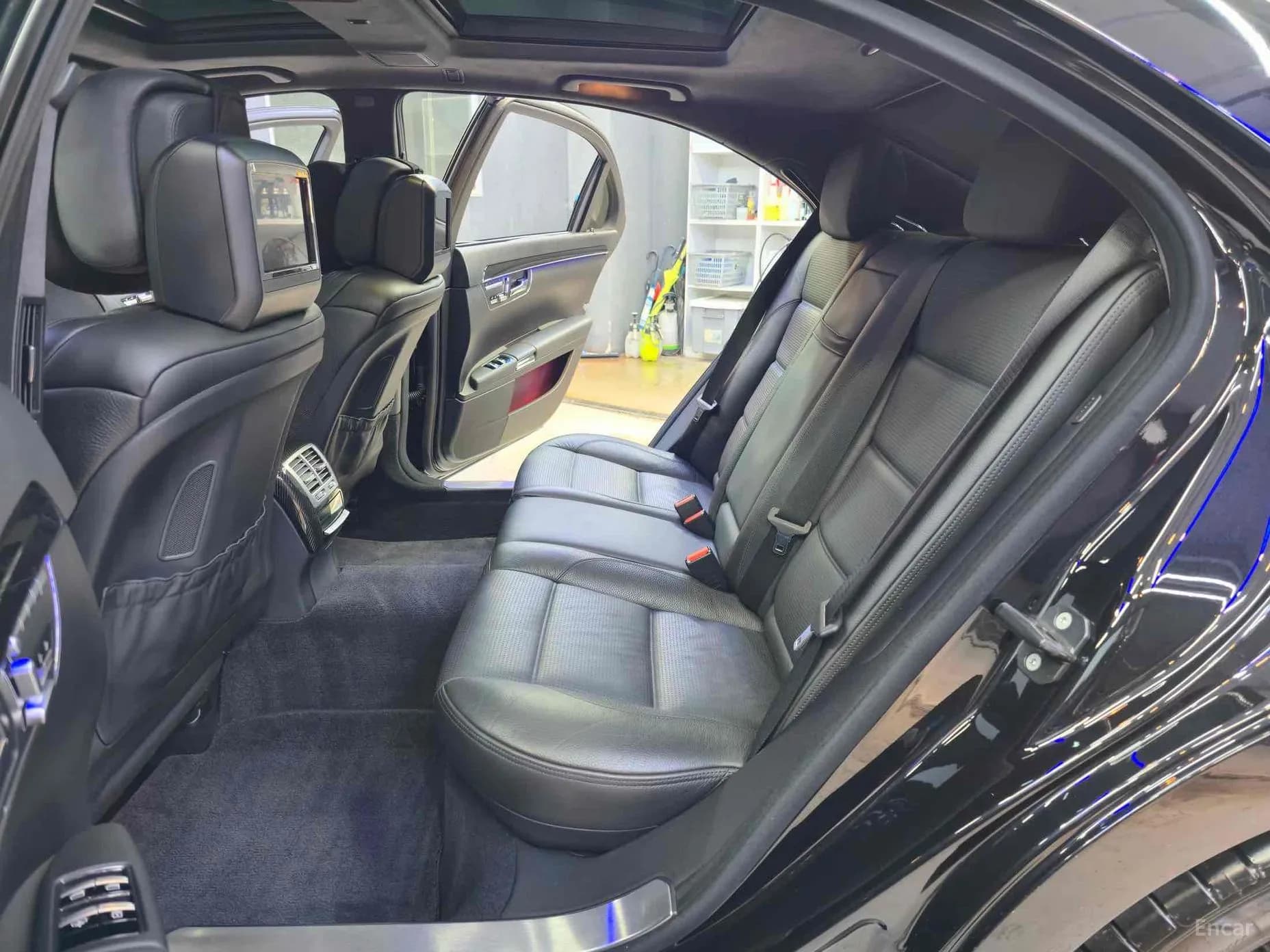 S-Class W221