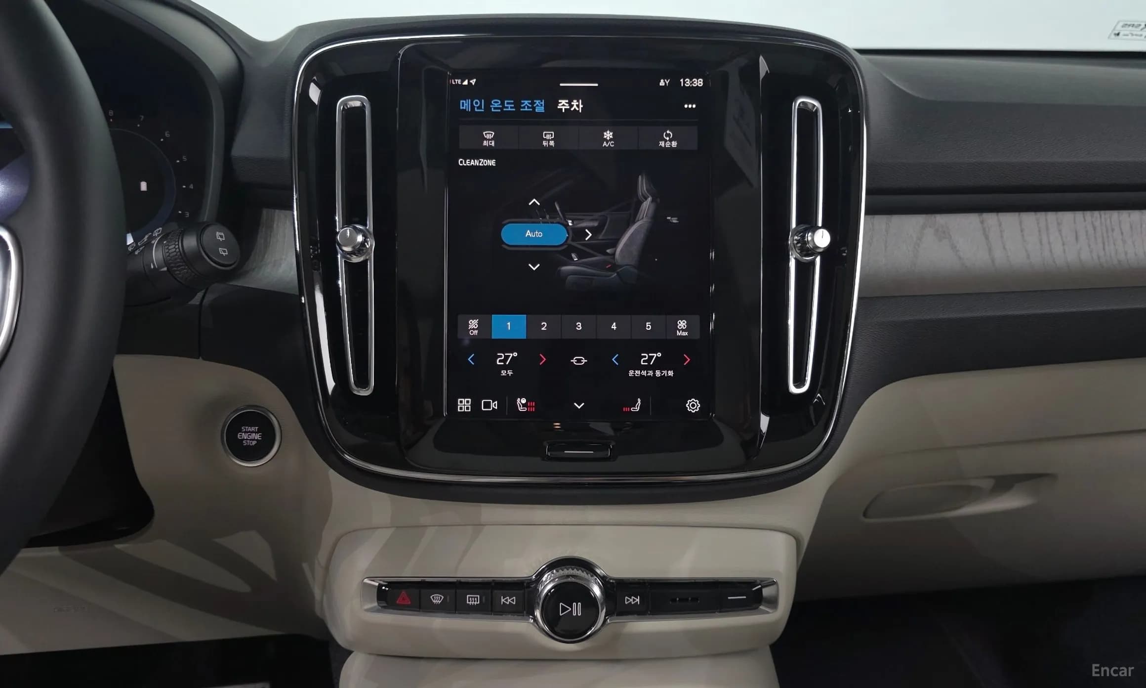 XC40