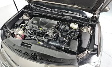 Camry (XV70)