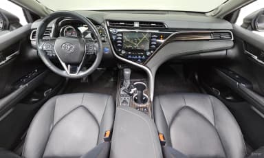 Camry (XV70)