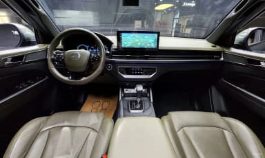 Rexton Sports Khan