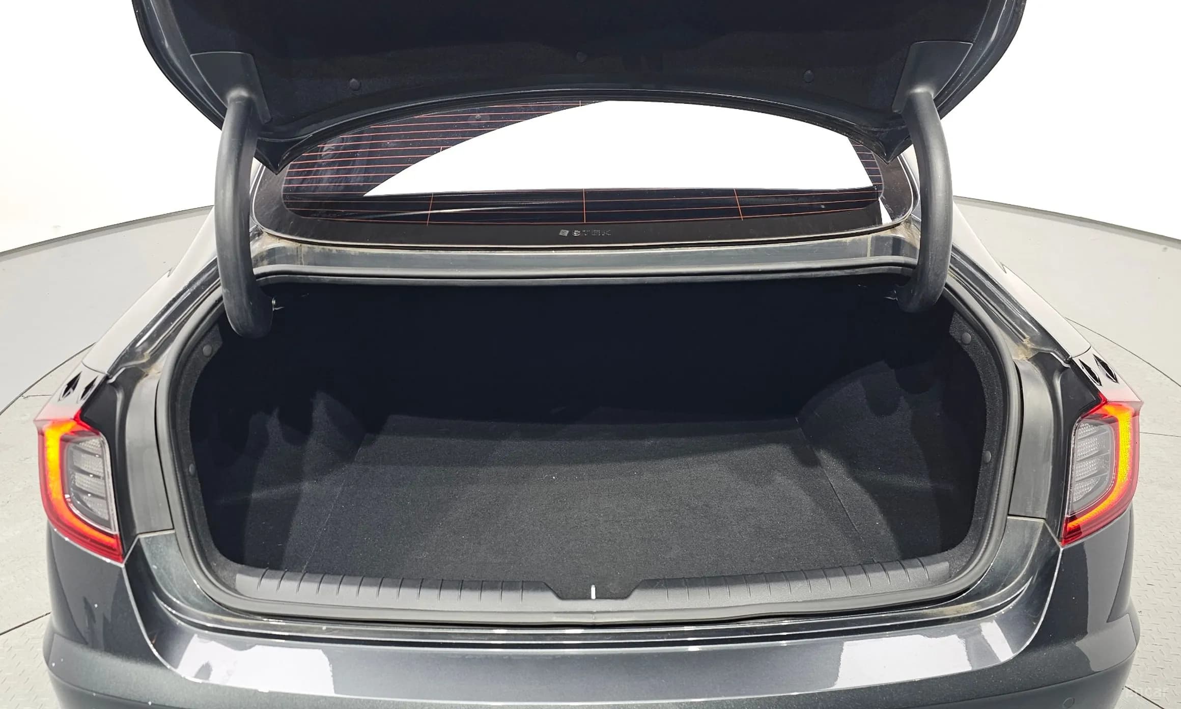 Sonata Hybrid (DN8)