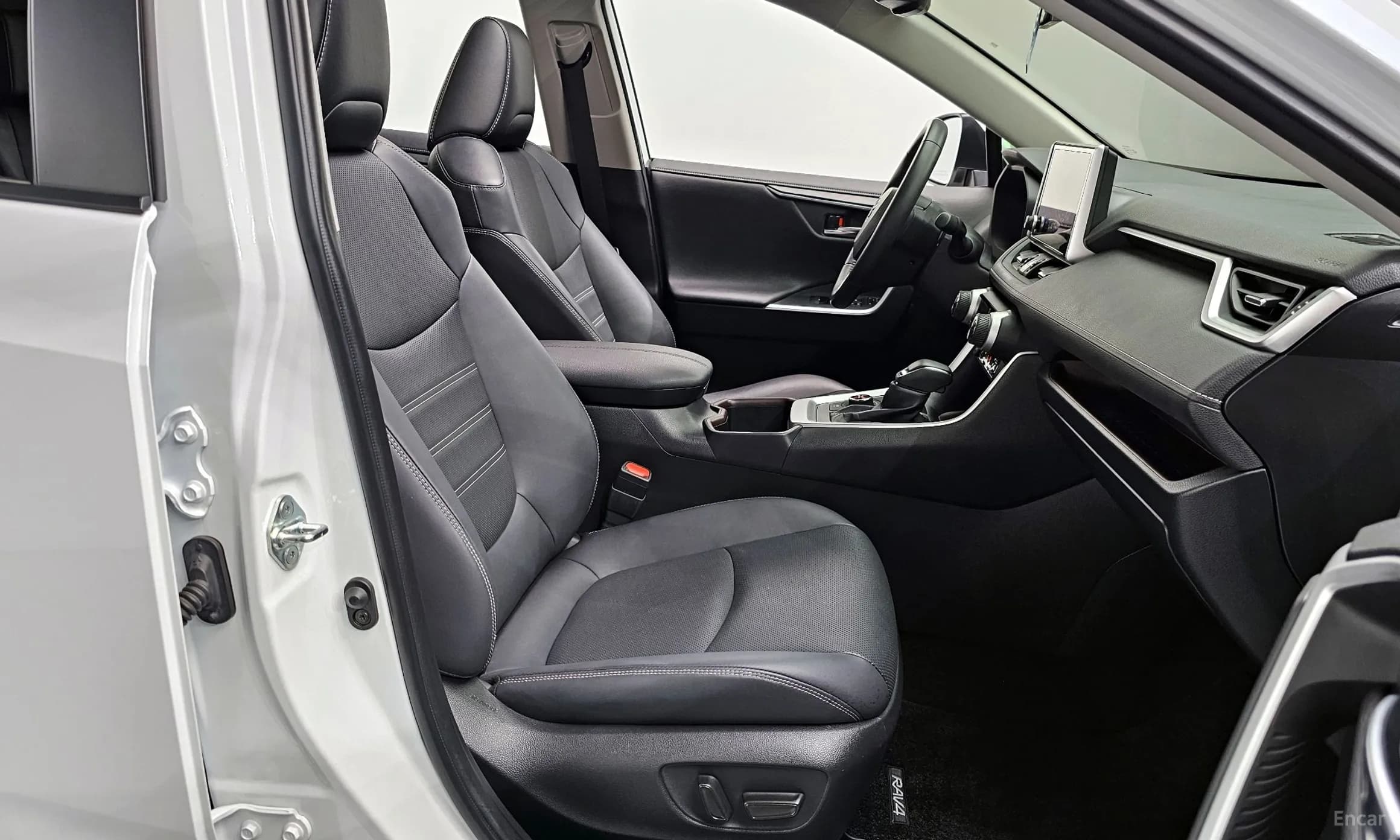 RAV4 5th Generation
