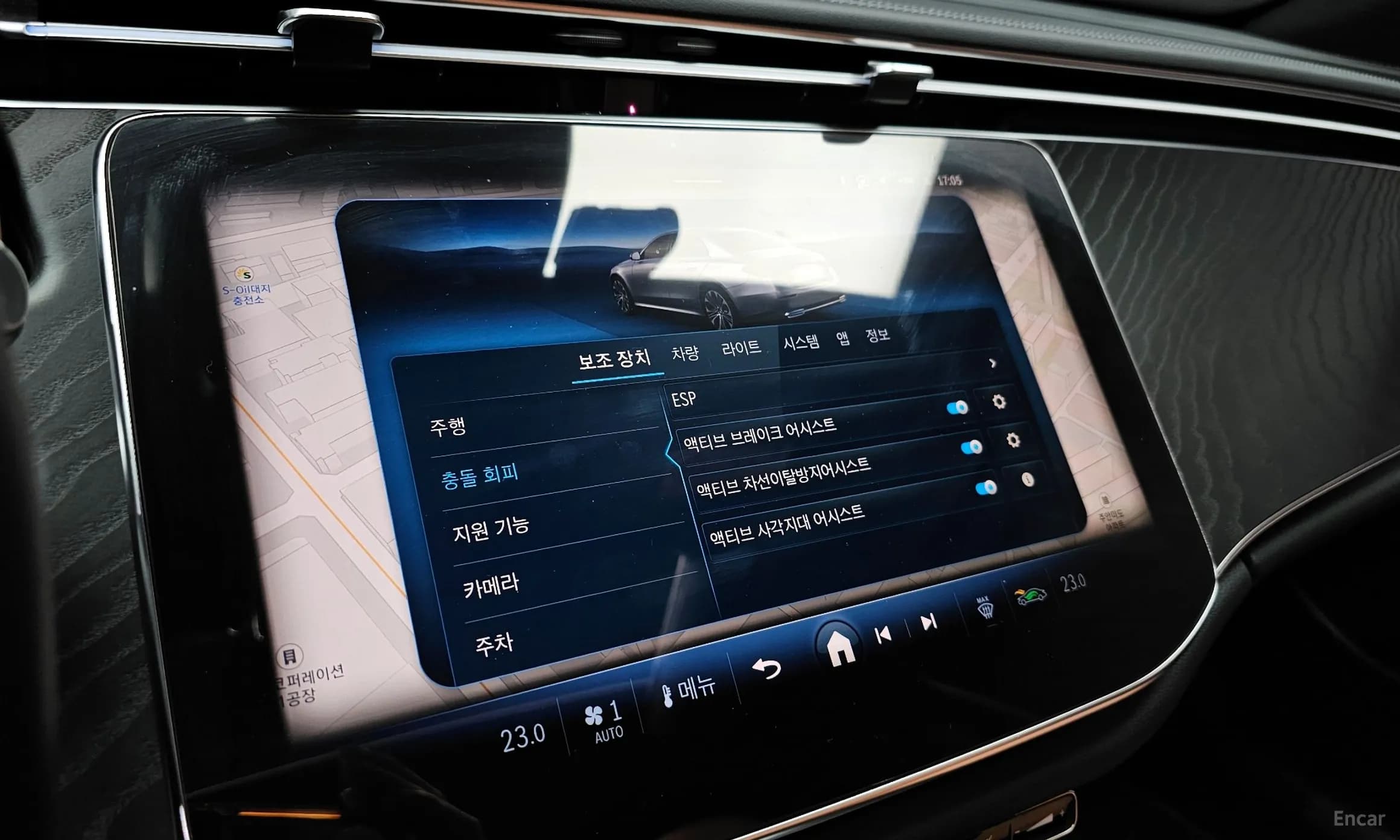 E-Class W214