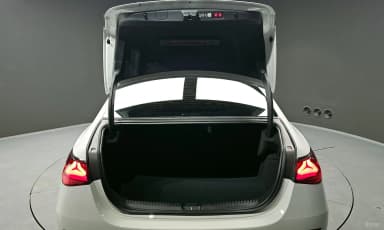 E-Class W214