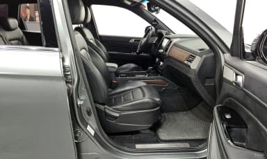 G4 Rexton