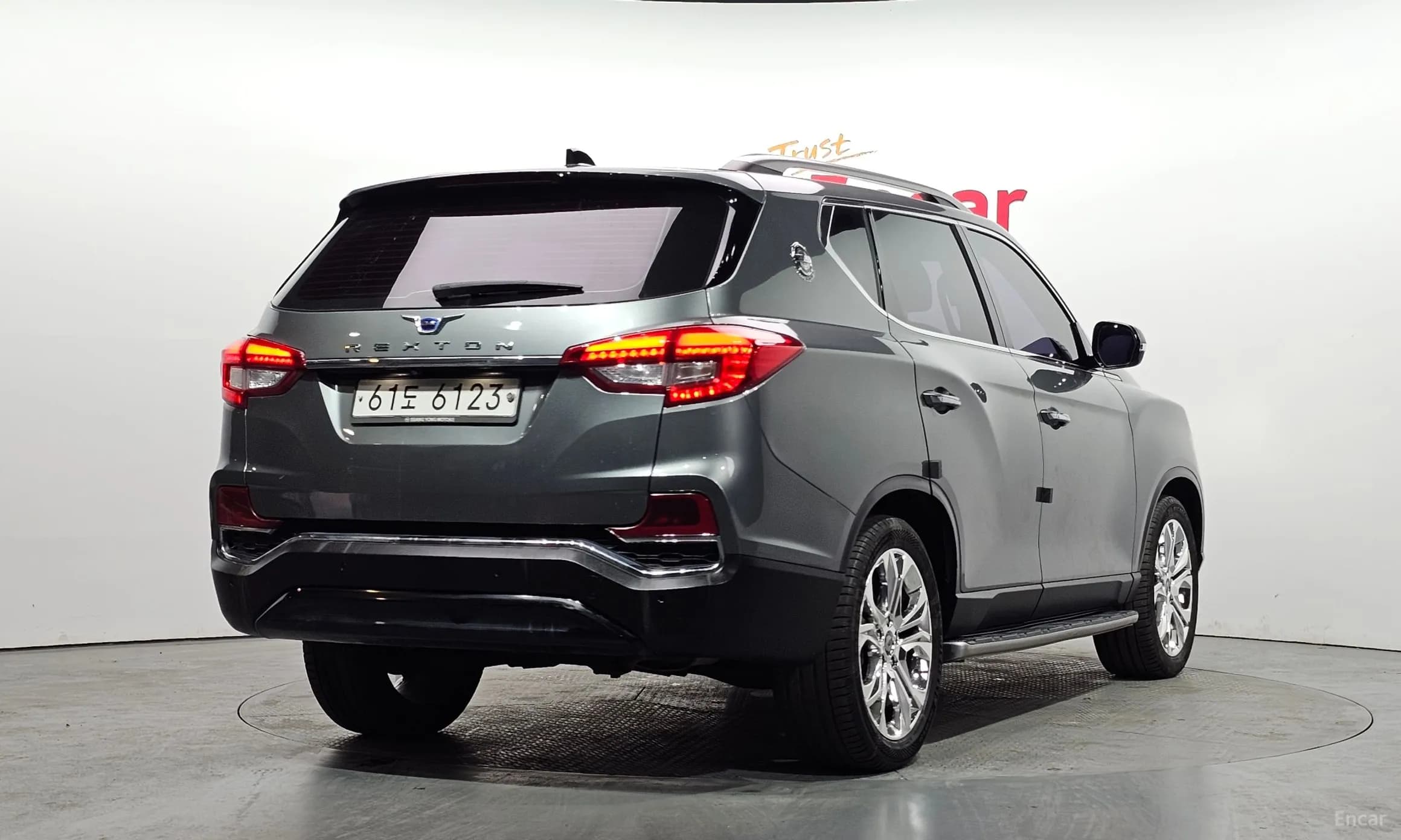 G4 Rexton