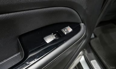 G4 Rexton