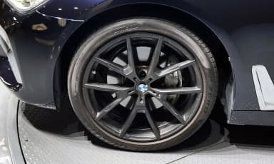 7 Series (G11)