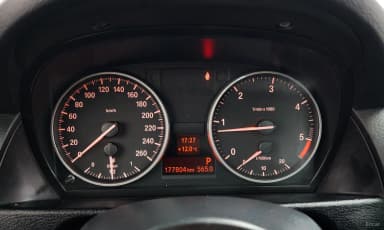 X1 (E84)