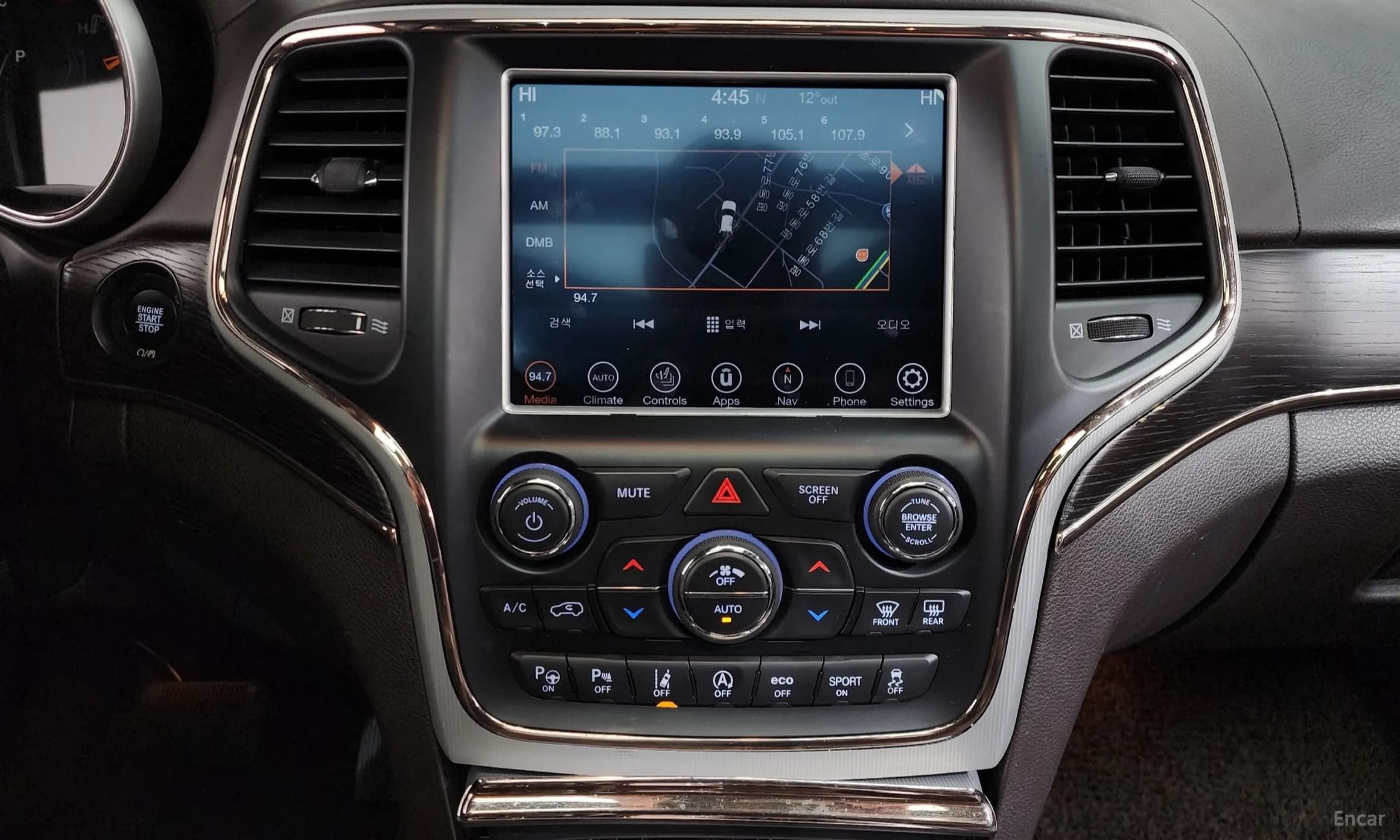 Grand Cherokee