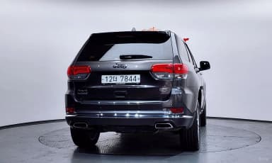 Grand Cherokee