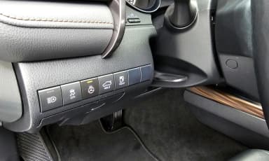 Camry (XV70)