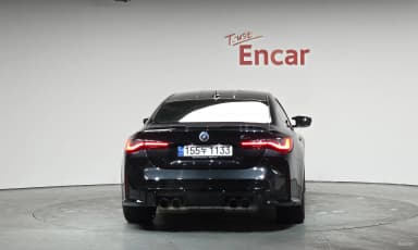 M4 (G82)