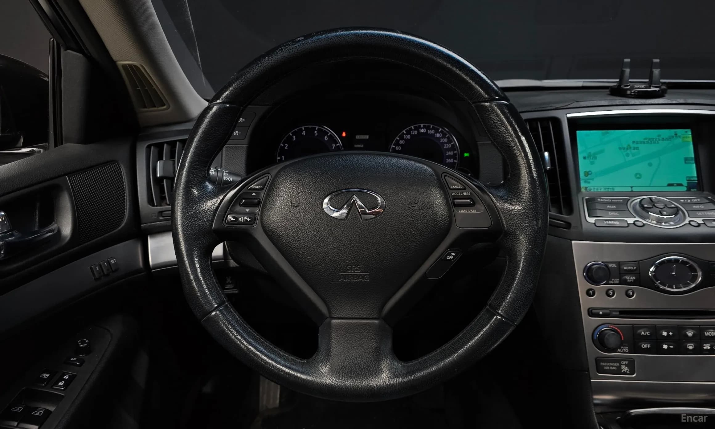 G37