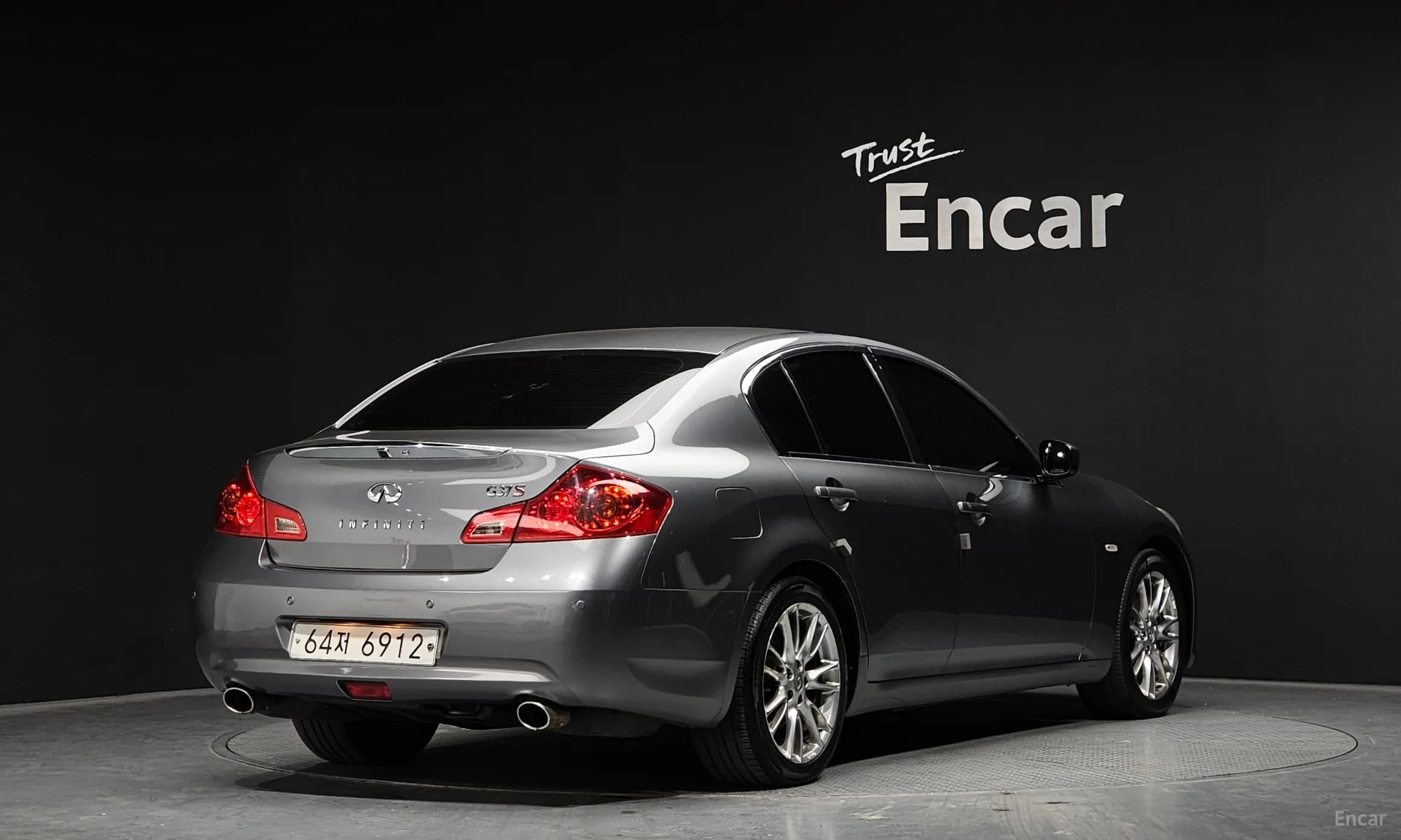G37
