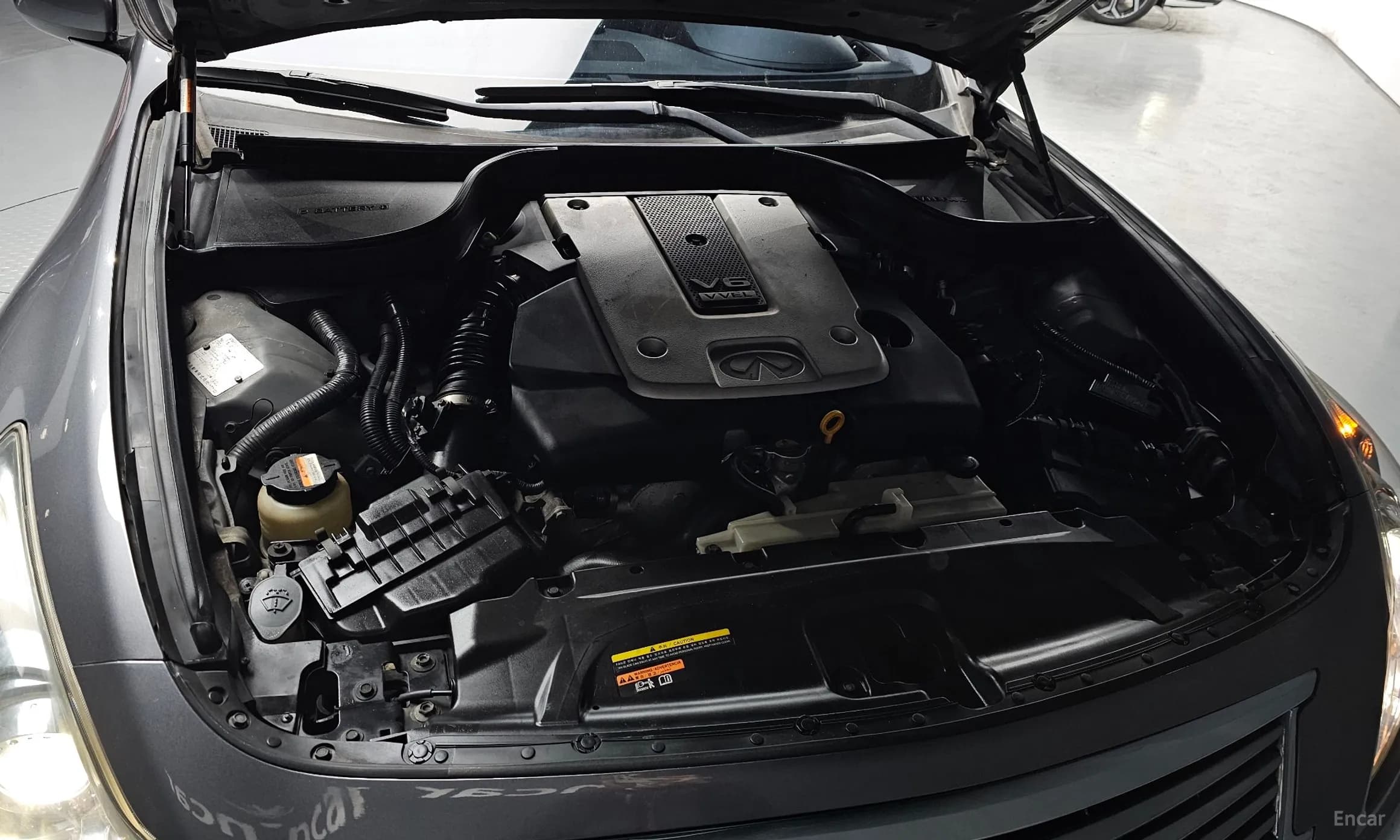 G37
