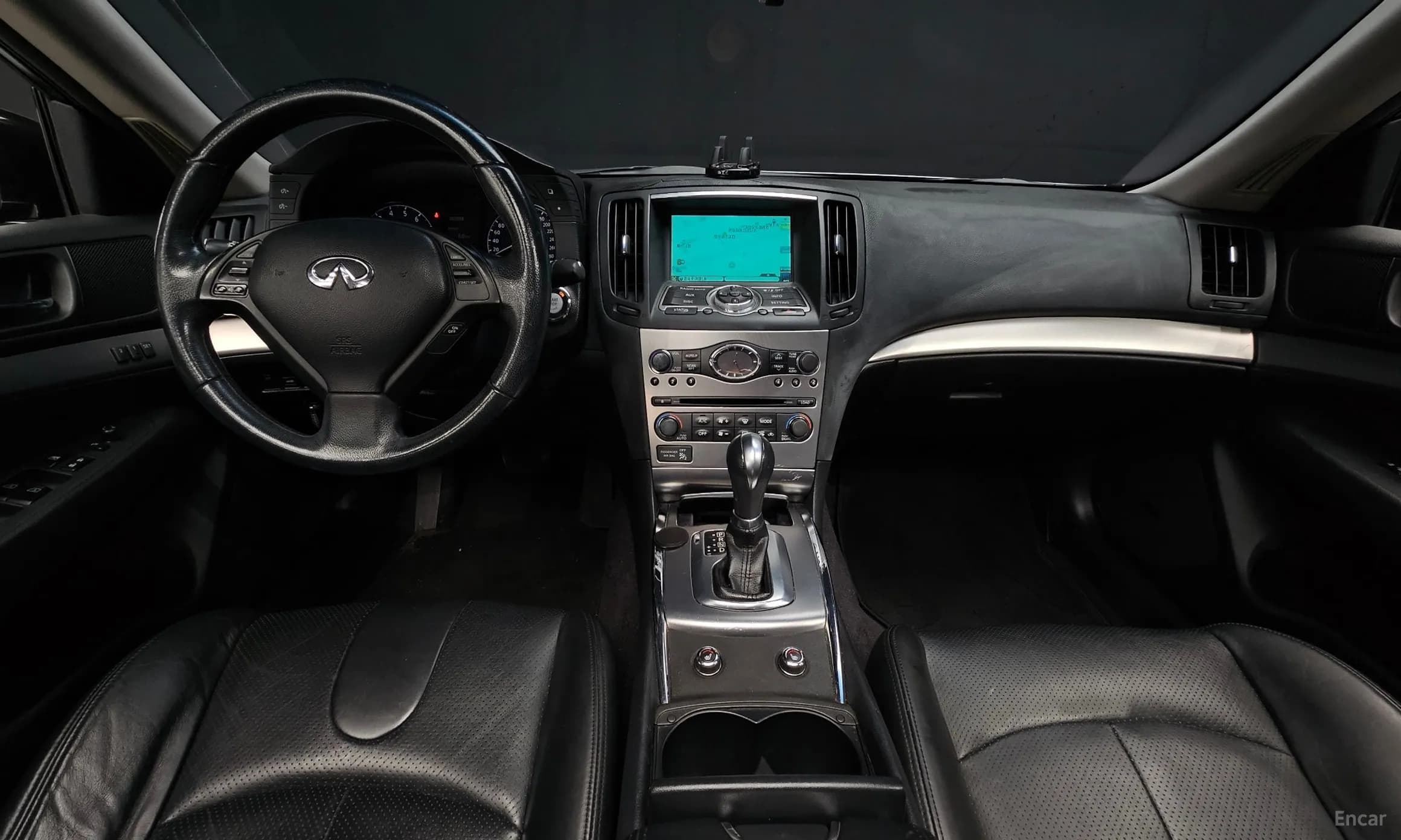 G37