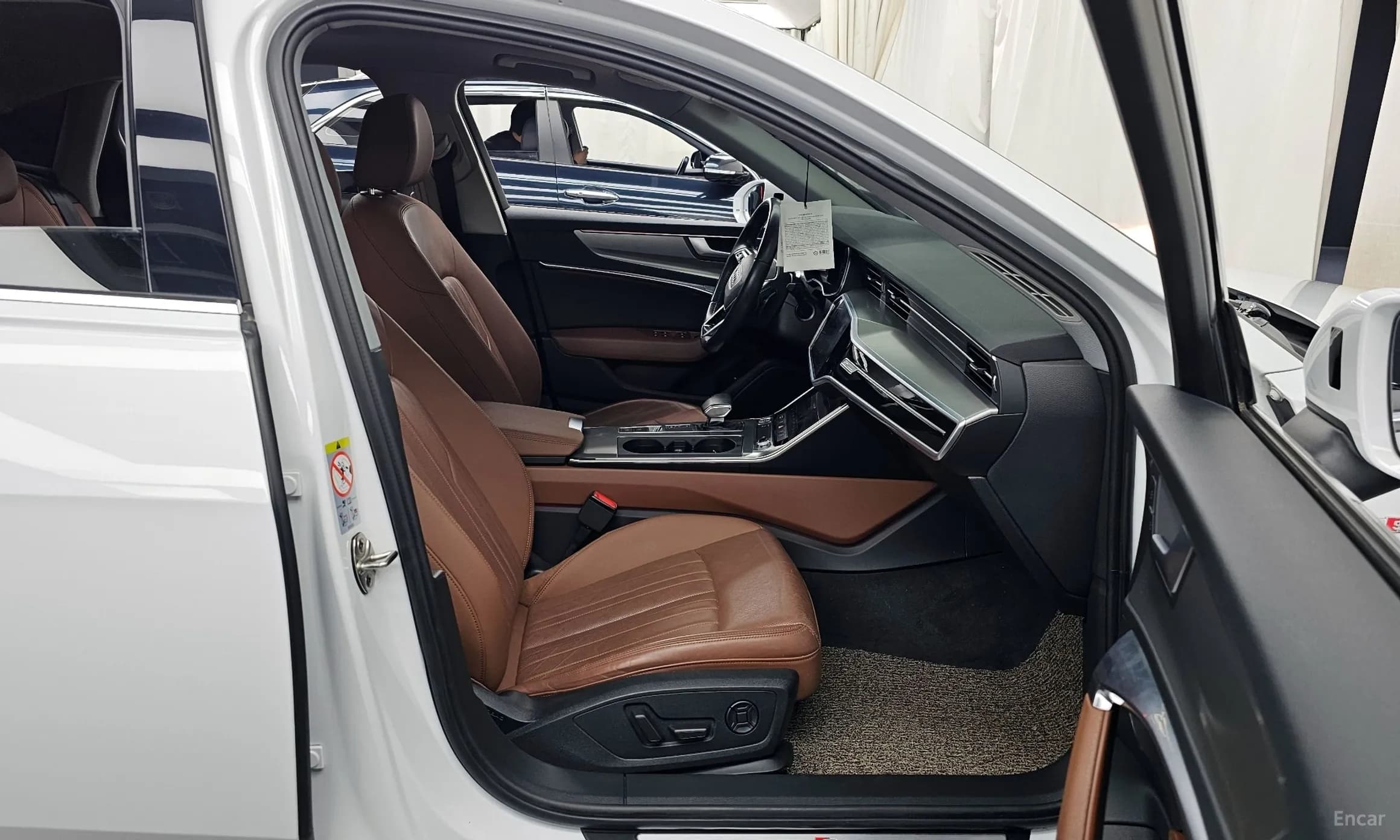 A6 (C8)