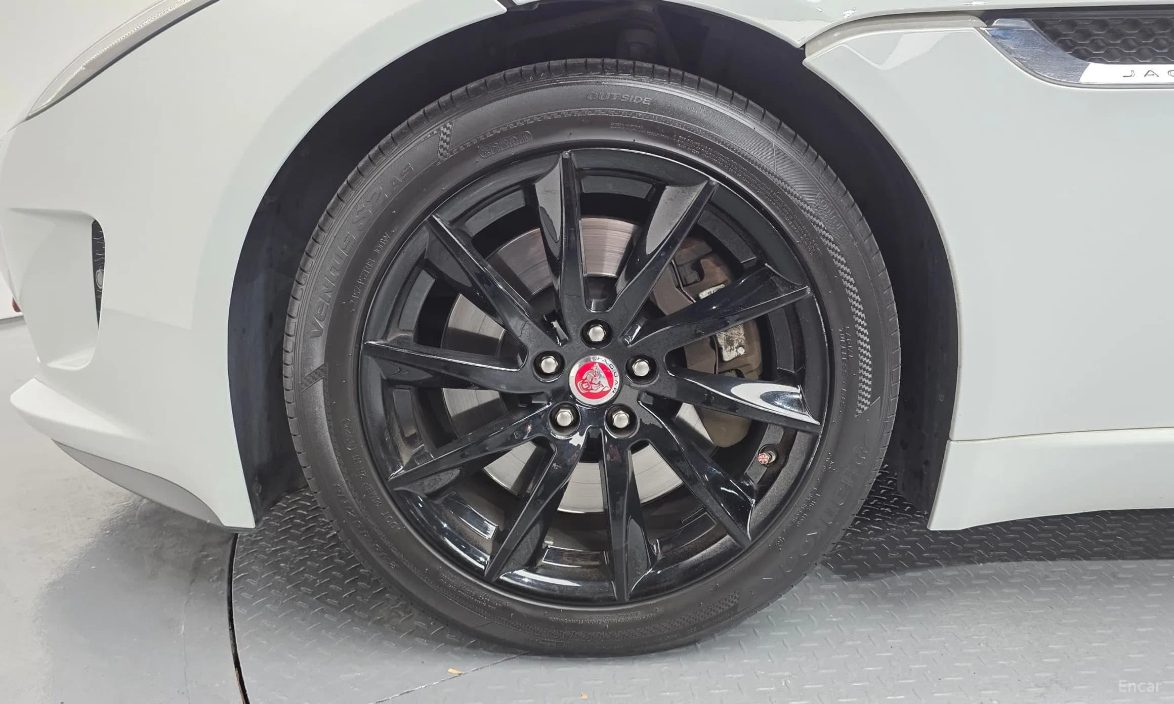 F-TYPE