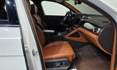 Bentayga