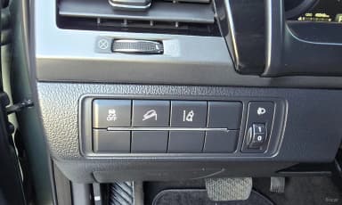 Rexton Sports Khan