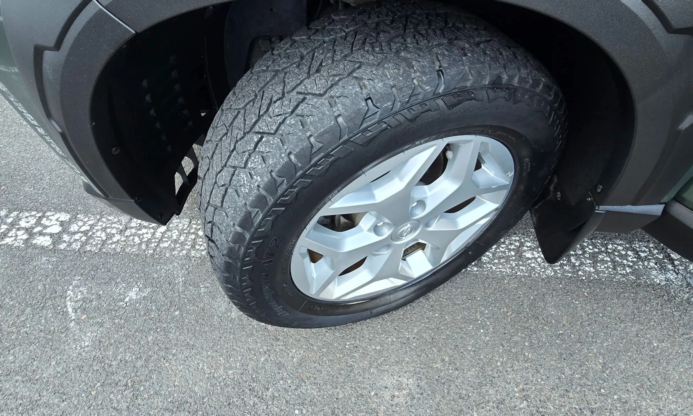 Rexton Sports Khan