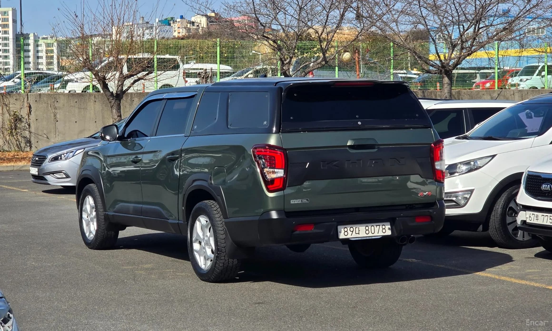 Rexton Sports Khan