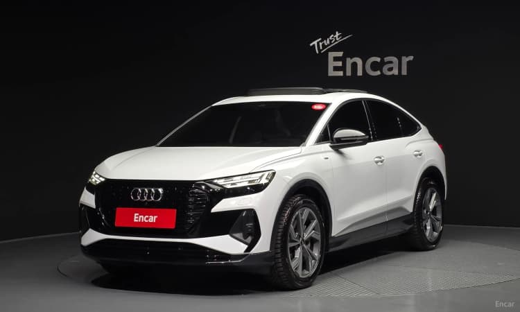 Q4 e-tron (F4)