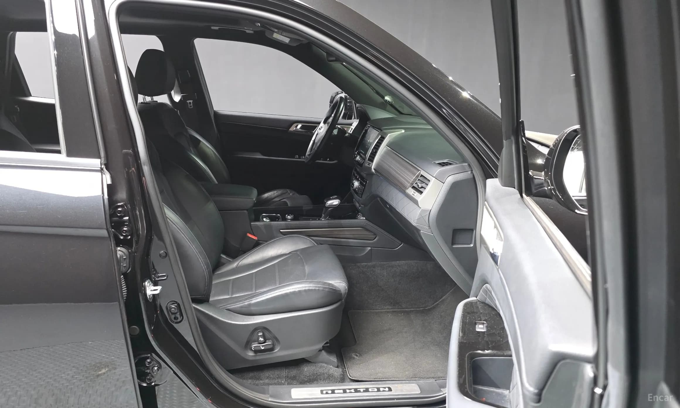 G4 Rexton