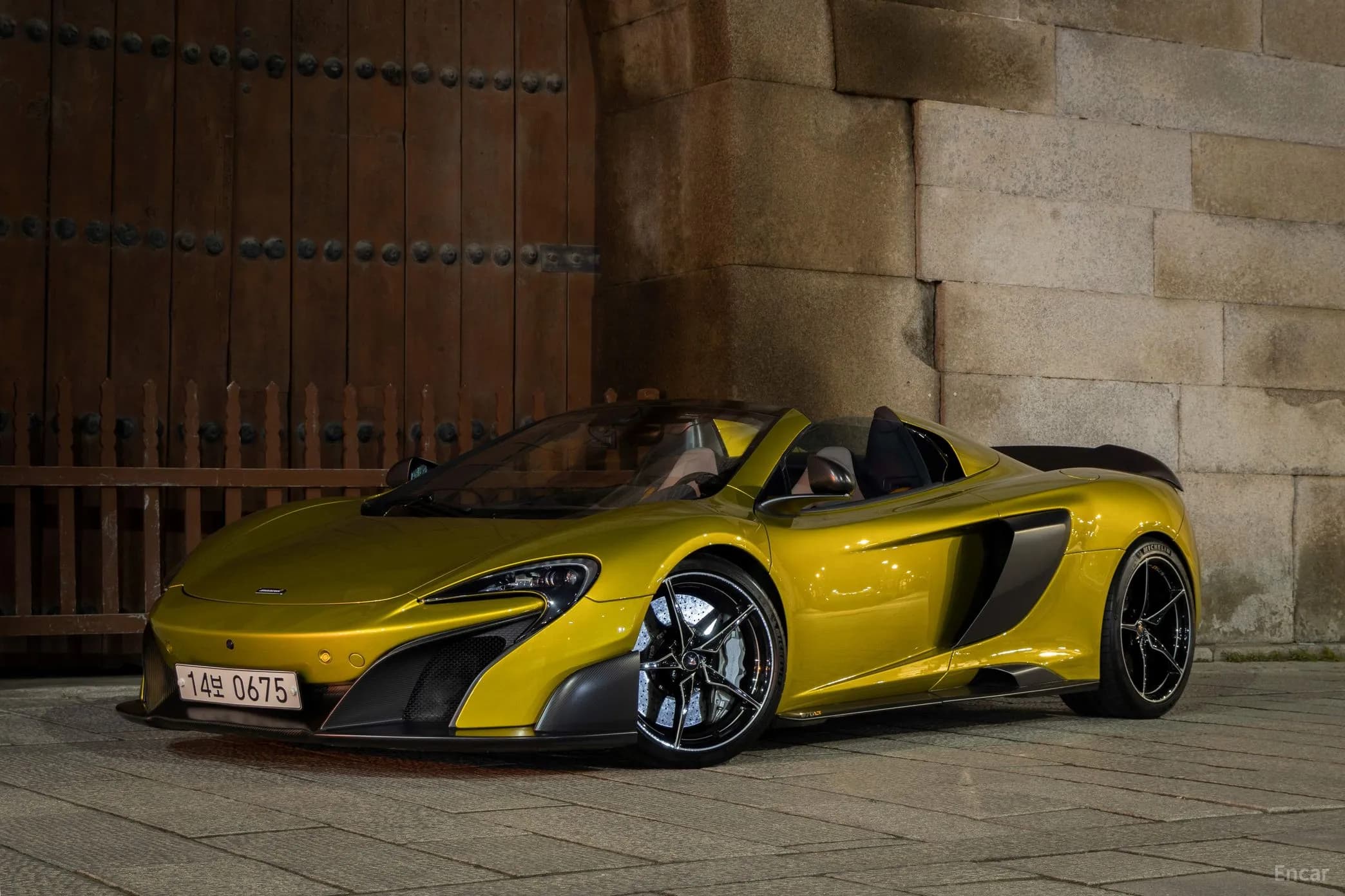 675LT