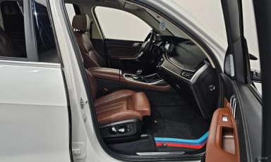 X7 (G07)