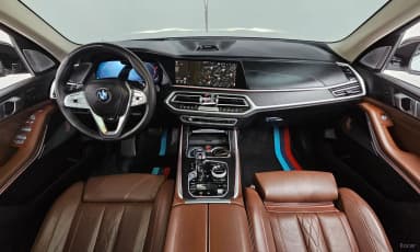 X7 (G07)