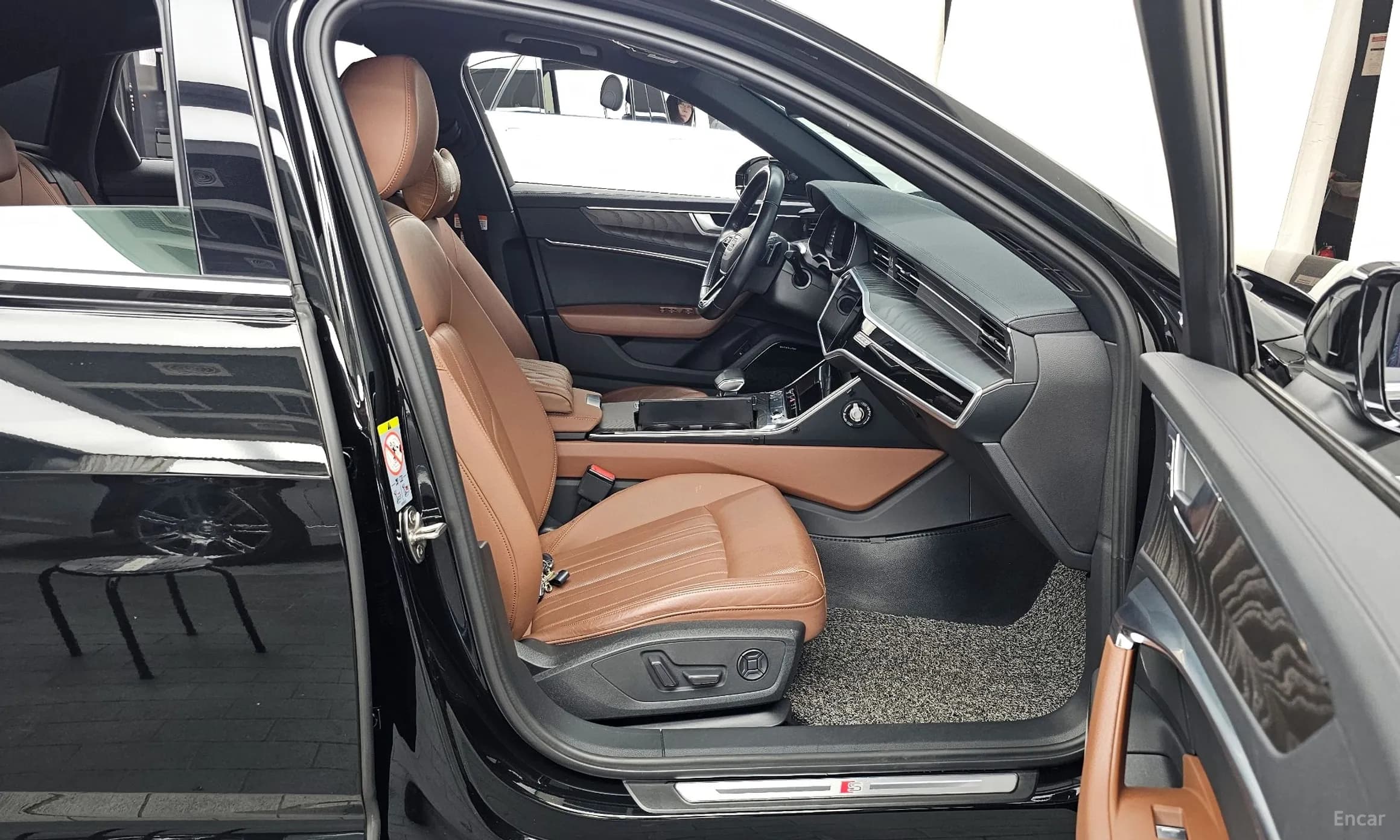 A6 (C8)