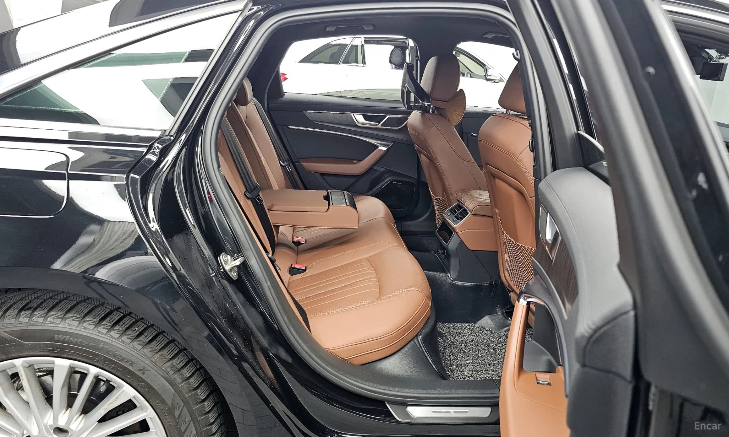 A6 (C8)